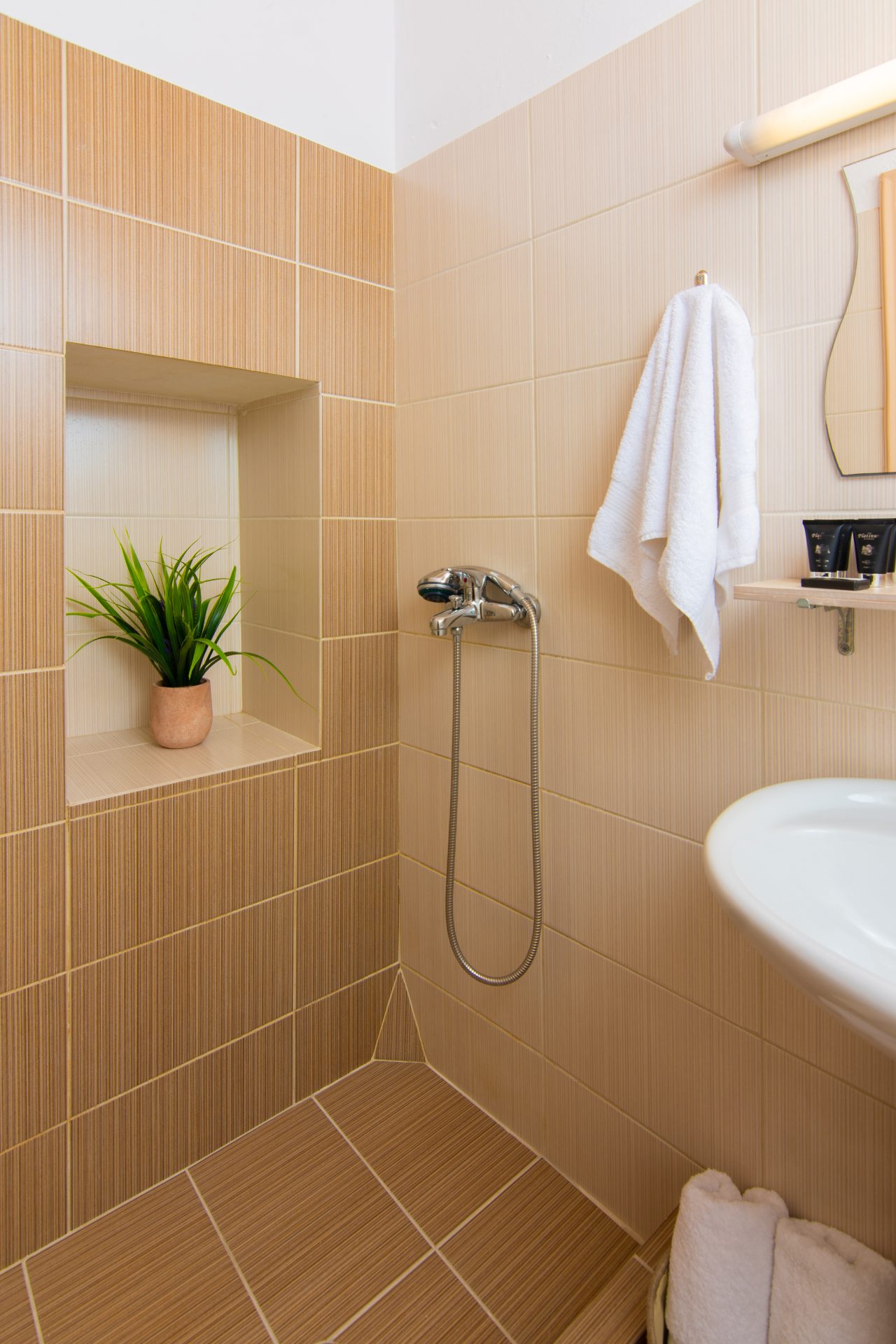 whitelist_maisonette (2)
